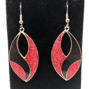 EARRINGS - METAL, RED & BLACK leaf shape